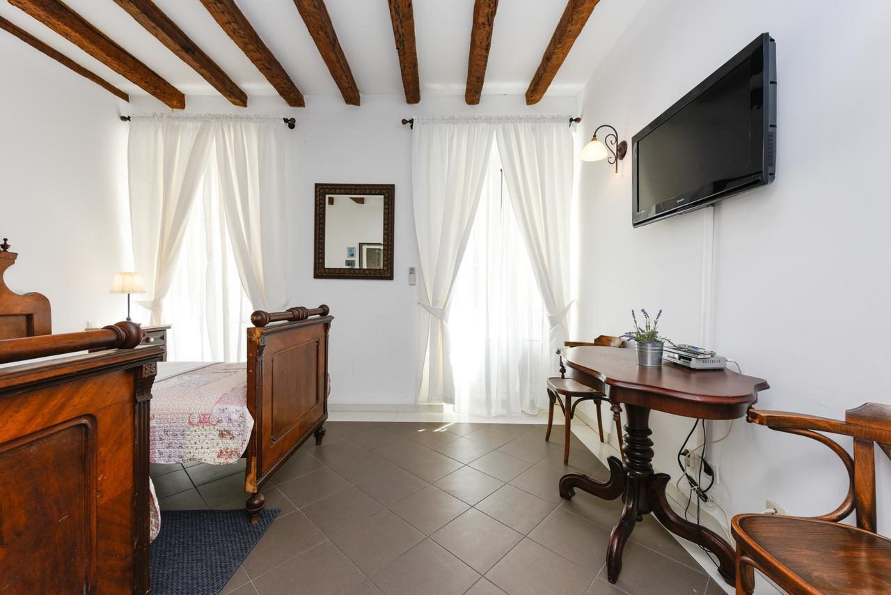Accomodation Gina Ζαντάρ Εξωτερικό φωτογραφία